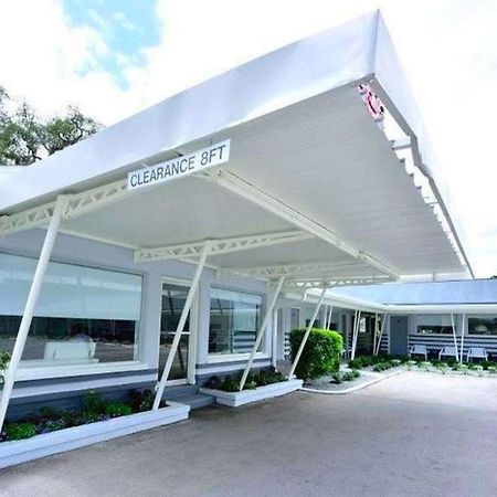 Sun Plaza Motel Silver Springs Bagian luar foto